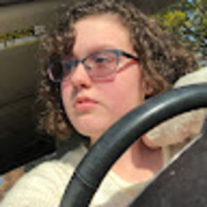 Meet your Posher, Abigail